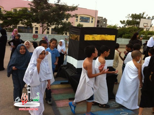 فيديو: ادارة جنة ابن رشد تُكرم مُعلميها وطلابها يطوفون بالبيت العتيق ضمن فعاليات عيد الاضحى   